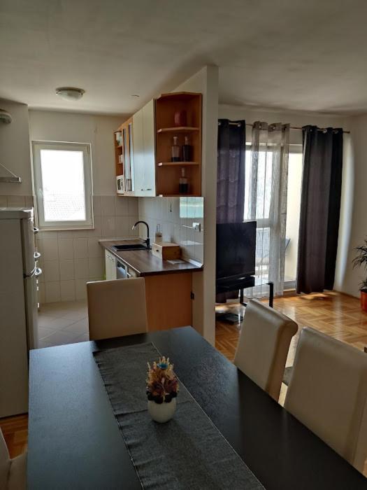 Deep Blue Apartment تروغير المظهر الخارجي الصورة